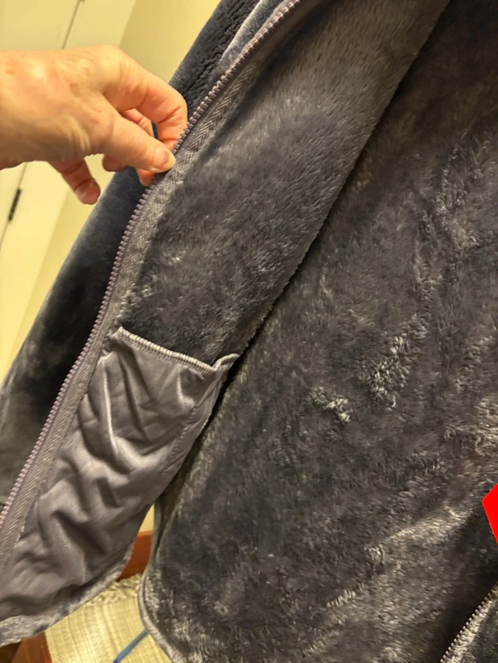 32 Degree Heat plush jacket. - Picture 5 of 8